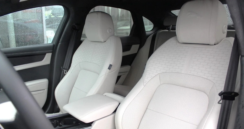 Jaguar XF cena 335900 przebieg: 1000, rok produkcji 2023 z Stryków małe 79